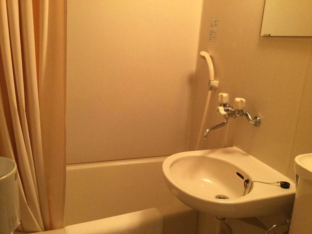Twin Room, Non Smoking photo 2