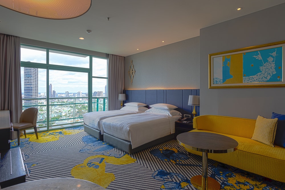 Grand Deluxe Club Twin River View