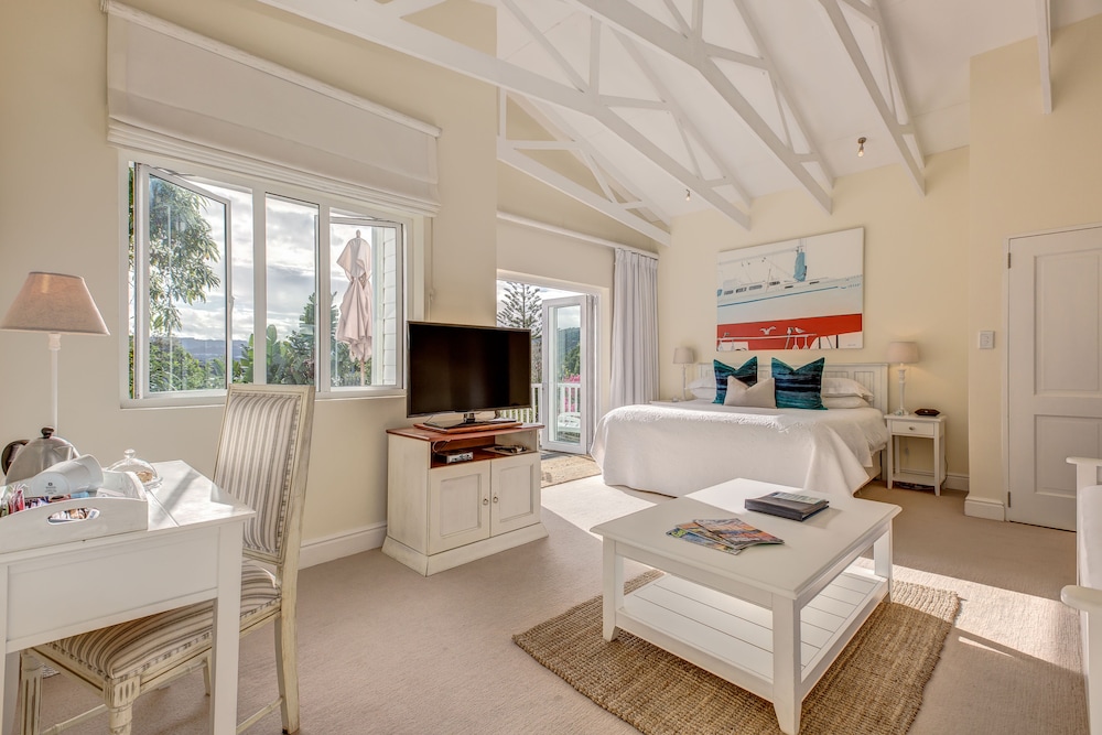 Deluxe Suite, 1 Bedroom, Garden View