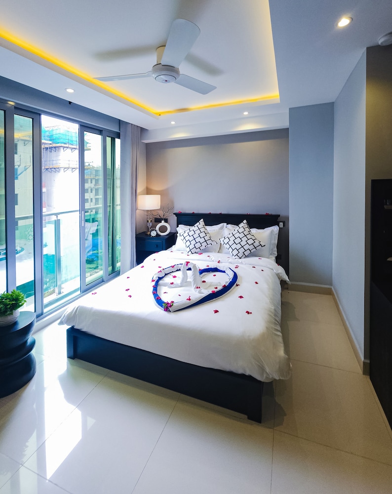Deluxe Double Room, 1 Double Bed - Photo 2