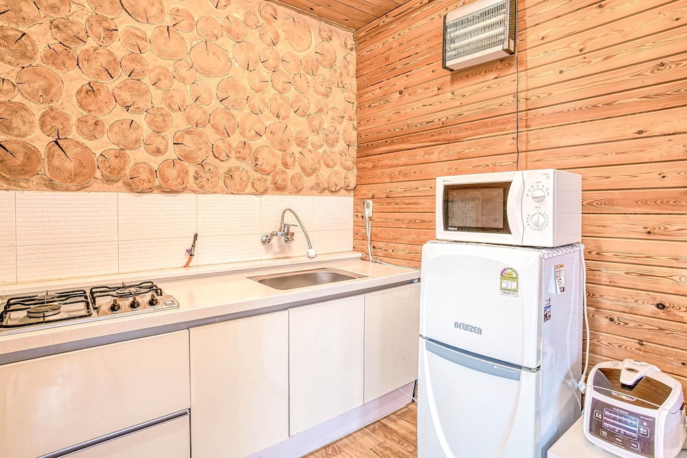 Basic Room, 1 Bedroom (Mahan) - Photo 4