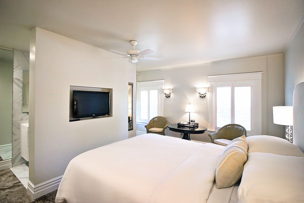 Superior Room, 1 Queen Bed - Photo 1