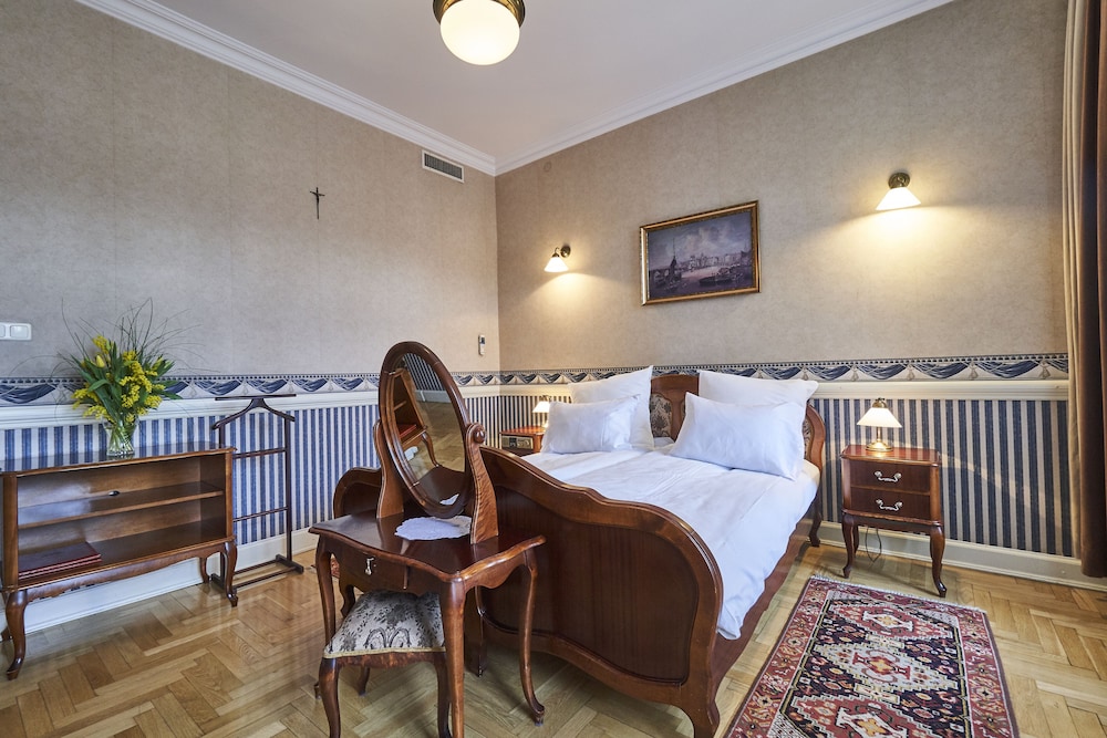 Deluxe Room, 1 Bedroom, City View