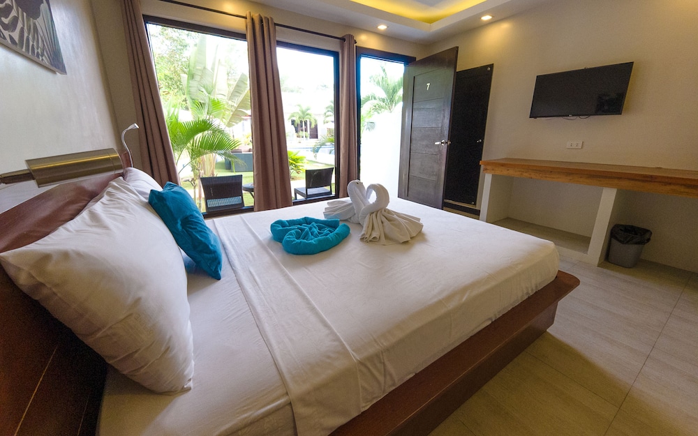 Deluxe Room - Photo 4
