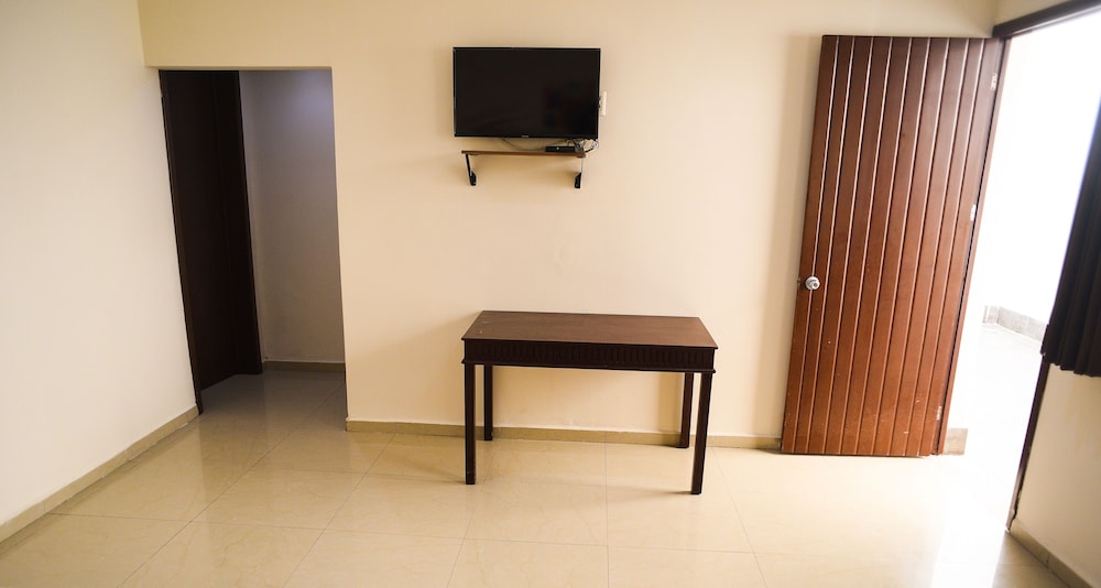 Standard Room, 2 Double Beds photo 2