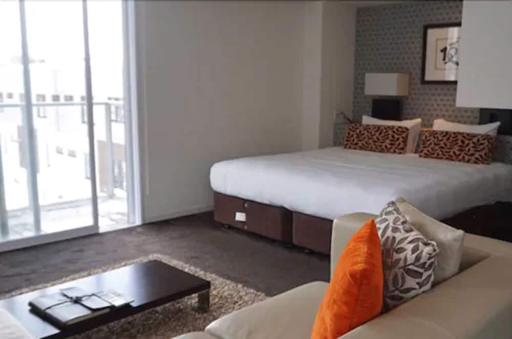 Penthouse Studio photo 3