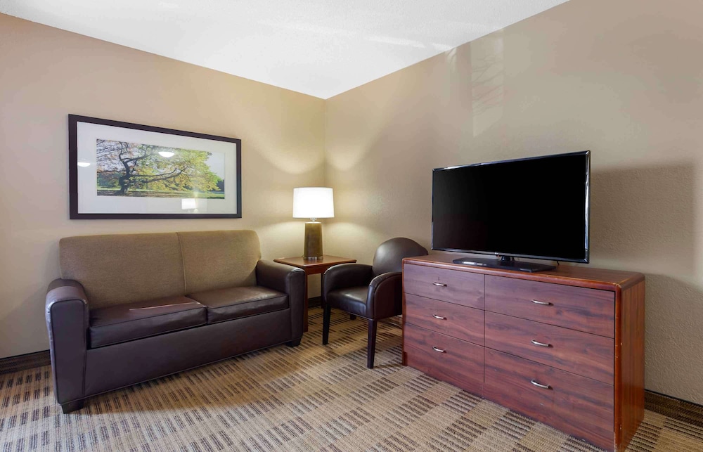 Deluxe Studio, Multiple Beds, Non Smoking photo 3