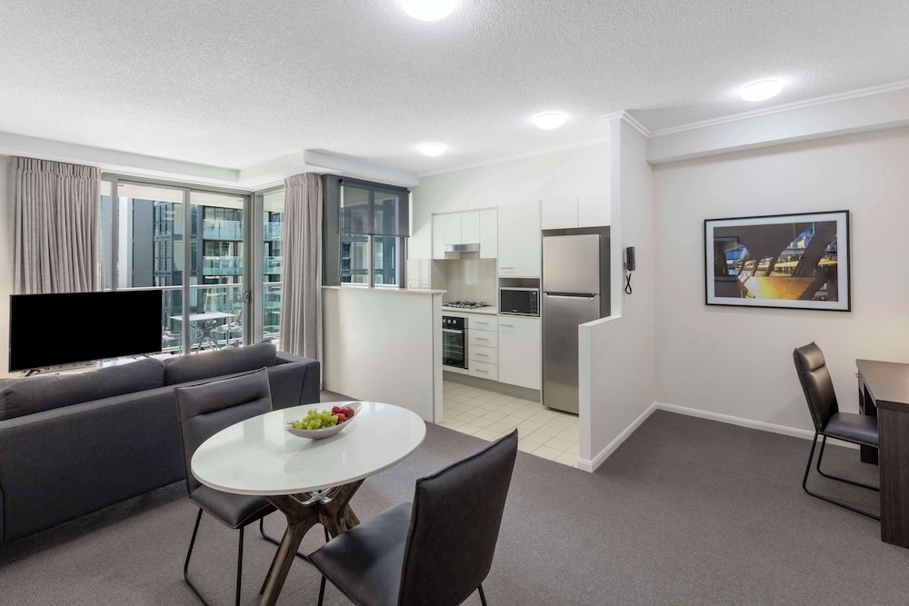 Executive Apartment, 1 Bedroom - Photo 5