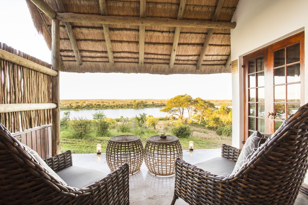 Suite, River View