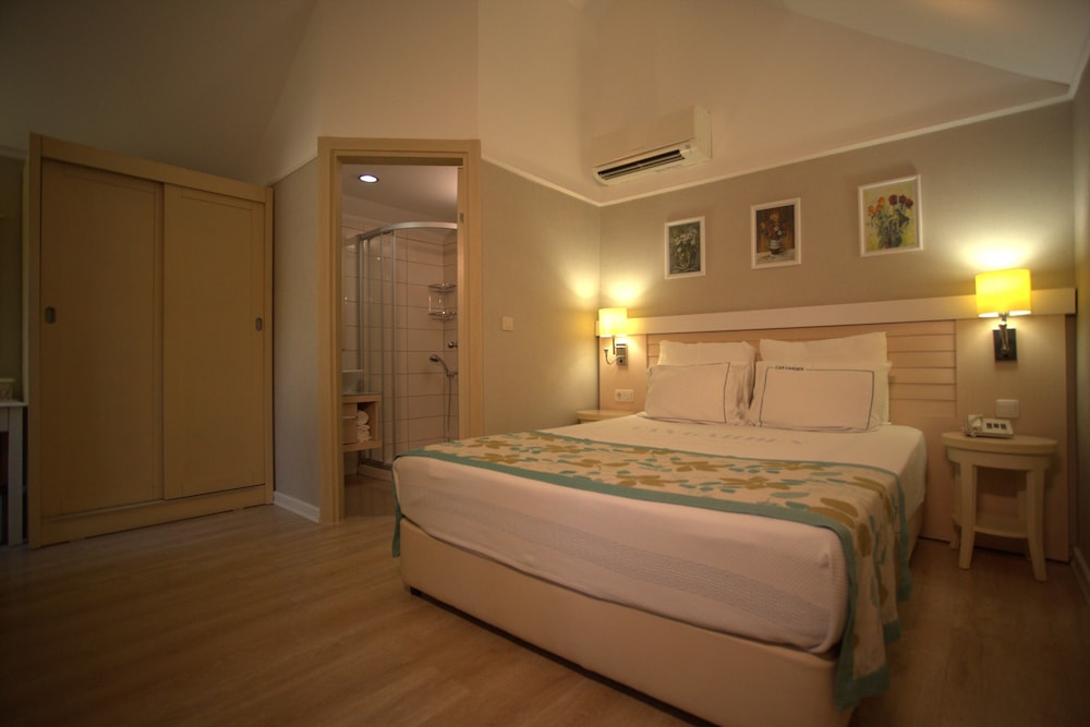 Standard Bungalow (2 People)