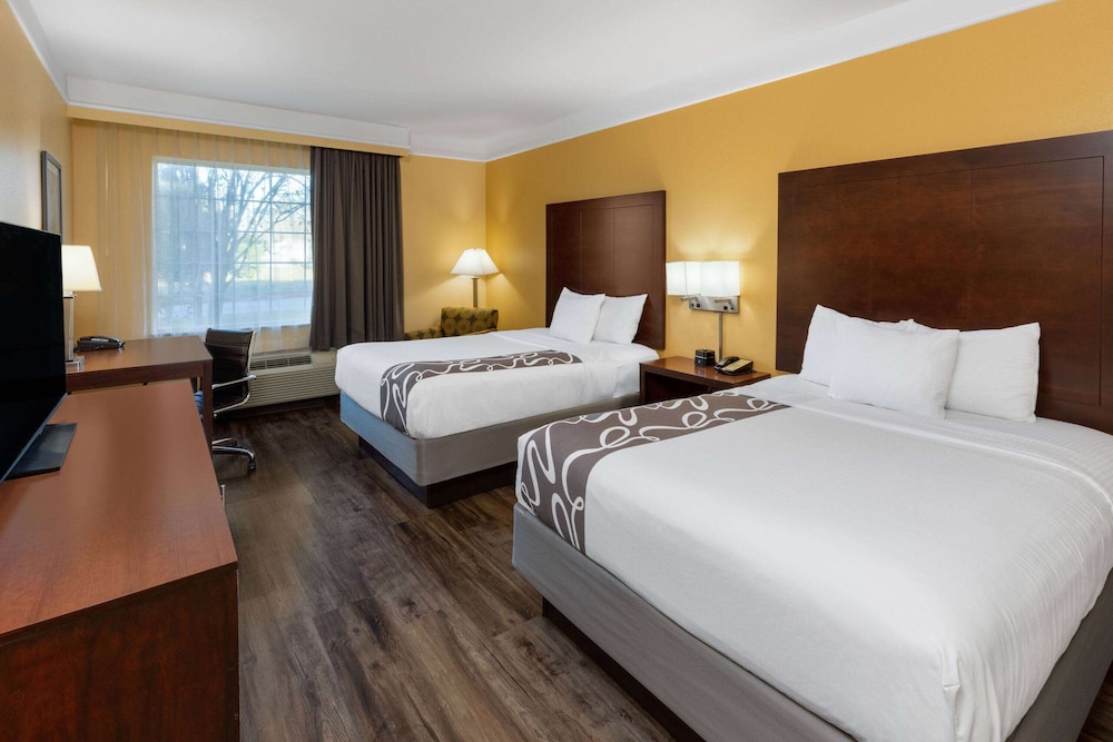 Room, 2 Queen Beds, Non Smoking