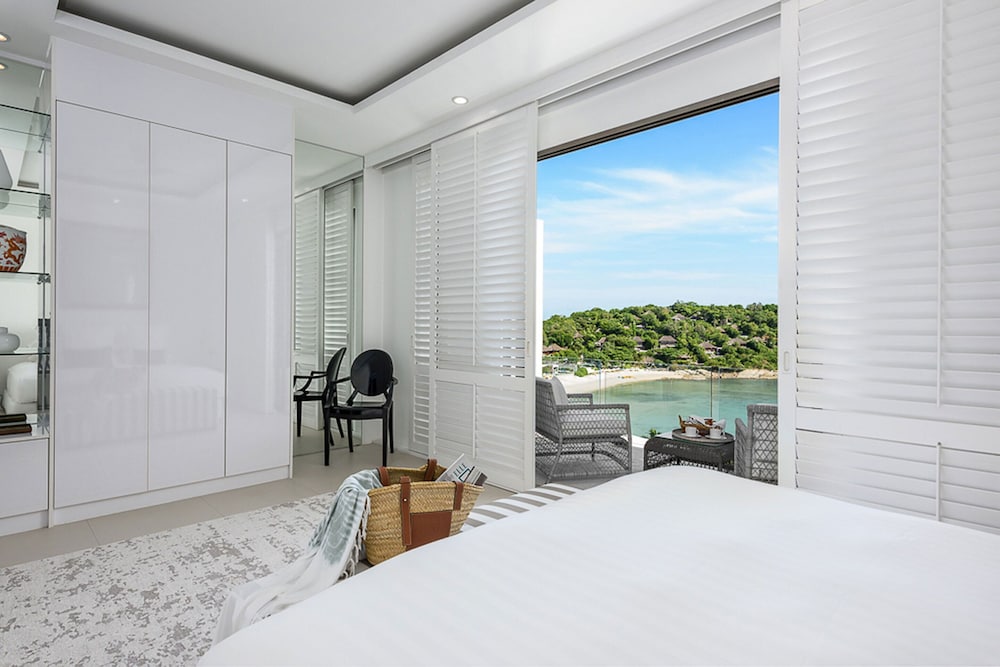 Luxury 3 Bedroom Villa with Ocean View and Private Infinity Pool BY10 photo 2
