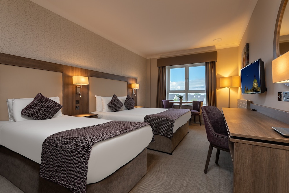 Classic Double or Twin Room, Multiple Beds - Photo 2