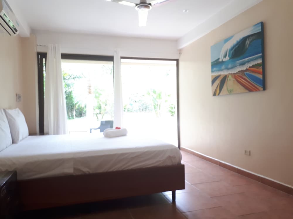 Basic Double Room, Pool View photo 1