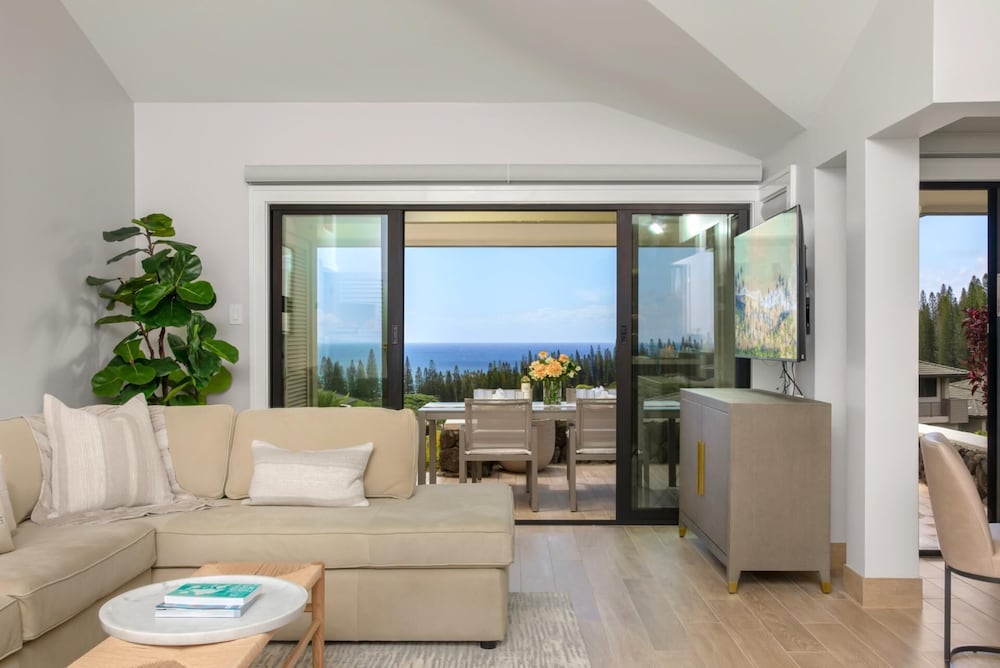 Condo (2 Bedrooms)