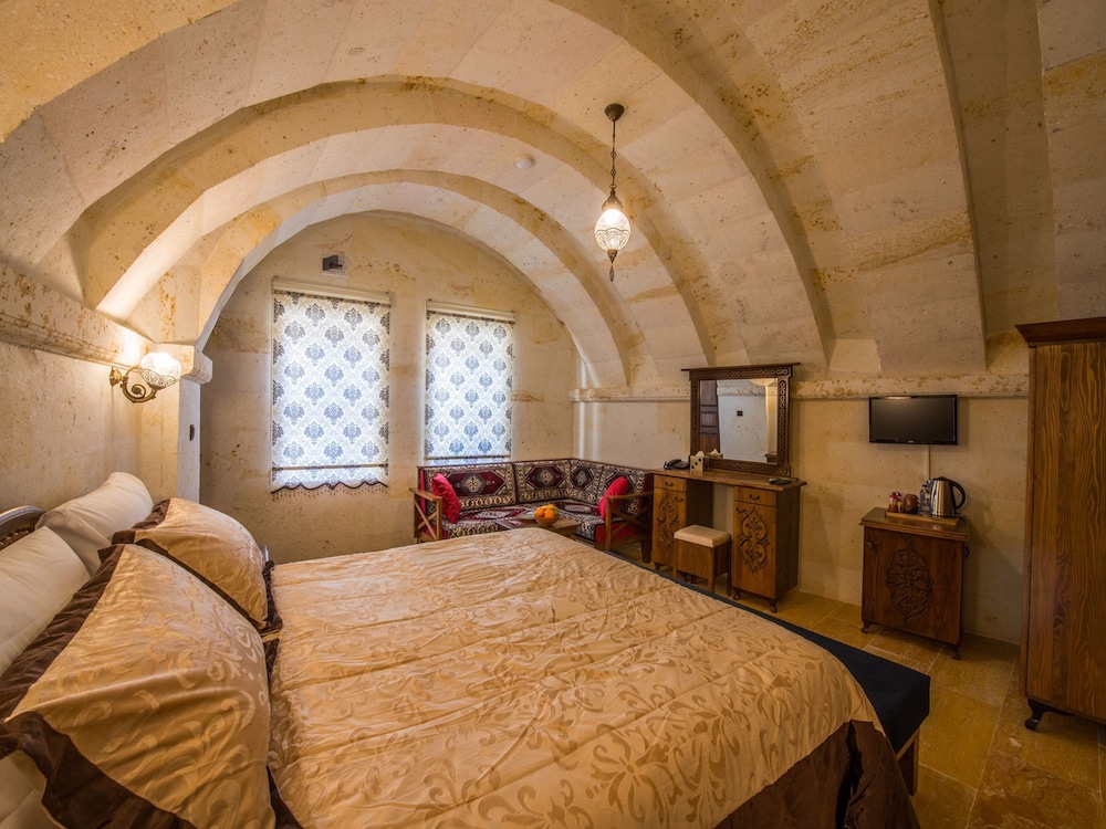 Comfort Room, 1 Queen Bed, Non Smoking, Garden View photo 1