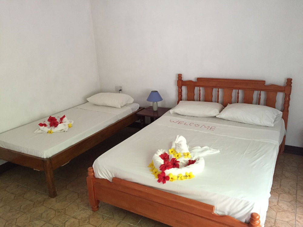 Grand Villa, 2 Bedrooms, Beach View photo 3