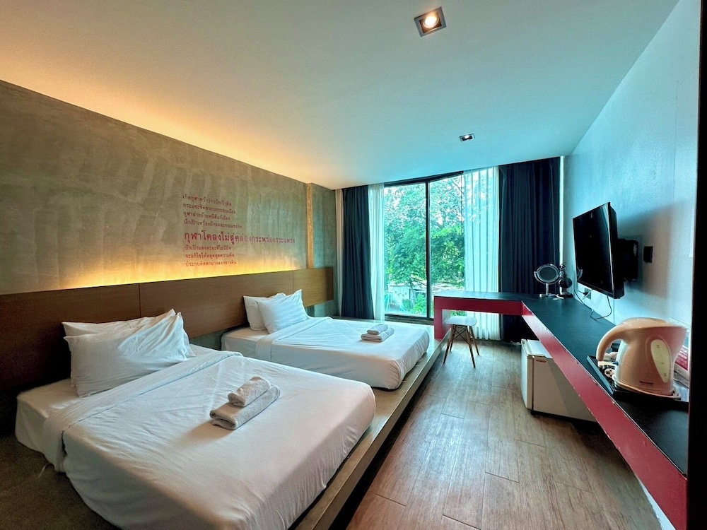 Deluxe Double or Twin Room