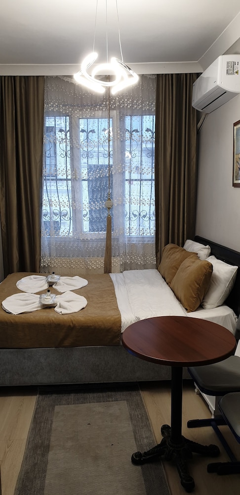 Standard Apartment, 1 Queen Bed photo 3