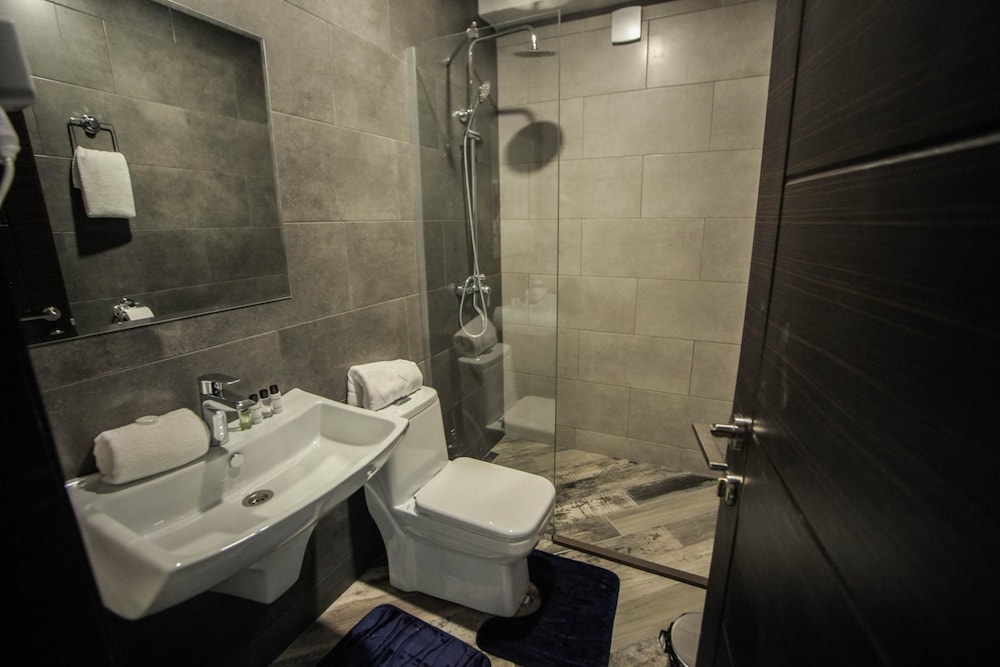 Economy Double or Twin Room, Balcony - Photo 6