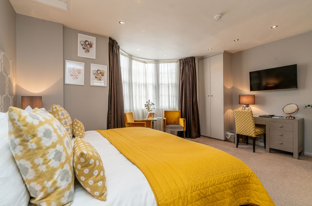 Double Room, Ensuite (Pommery) photo 2