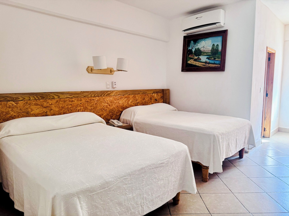 Basic Room - Photo 7