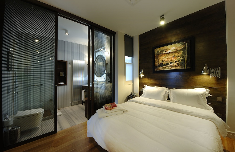 Deluxe Suite, 1 Bedroom, Sea View photo 2