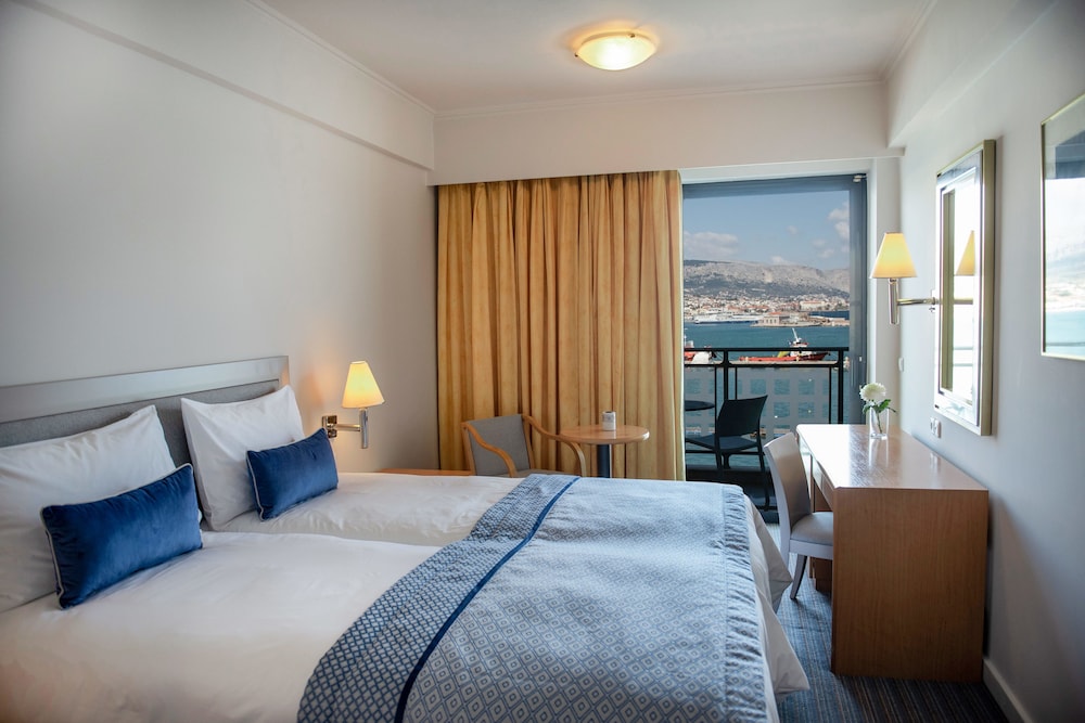 Superior Room, Harbor View - Photo 1