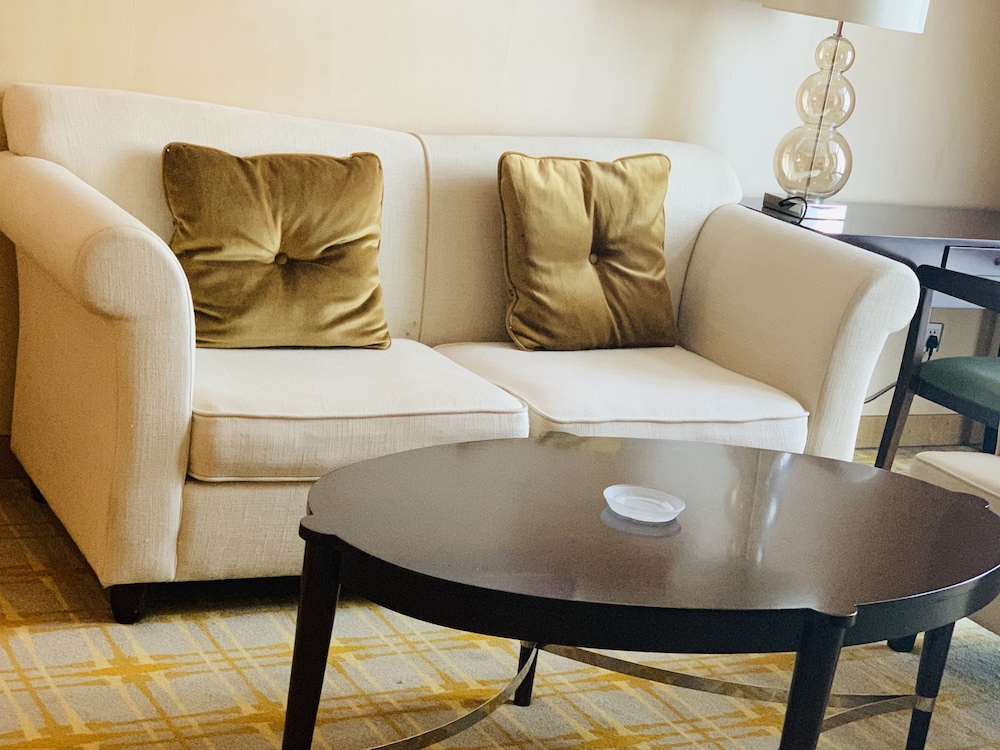 Suite, 1 Bedroom, Balcony photo 1