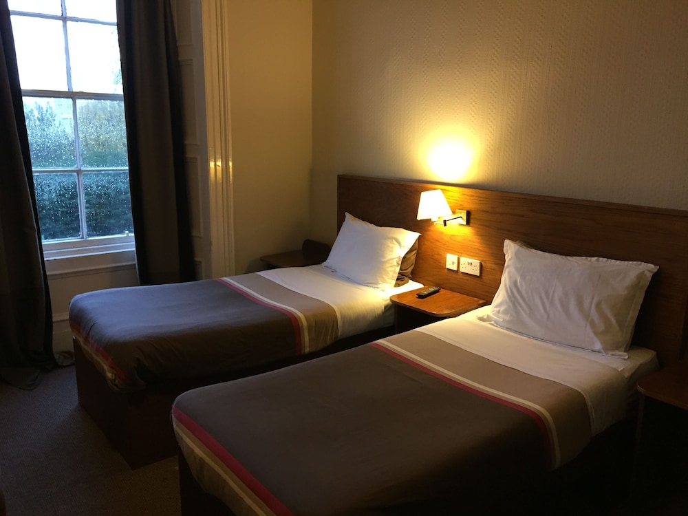 Edinburgh House Hotel — photo 130