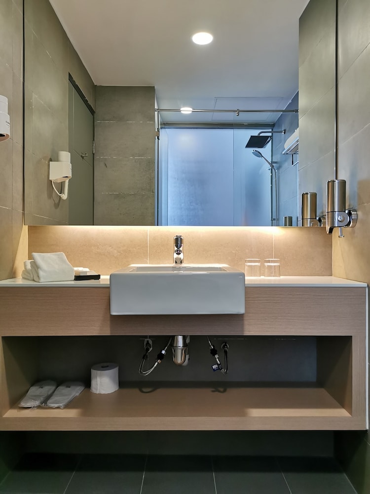 Superior Twin Room - Photo 3