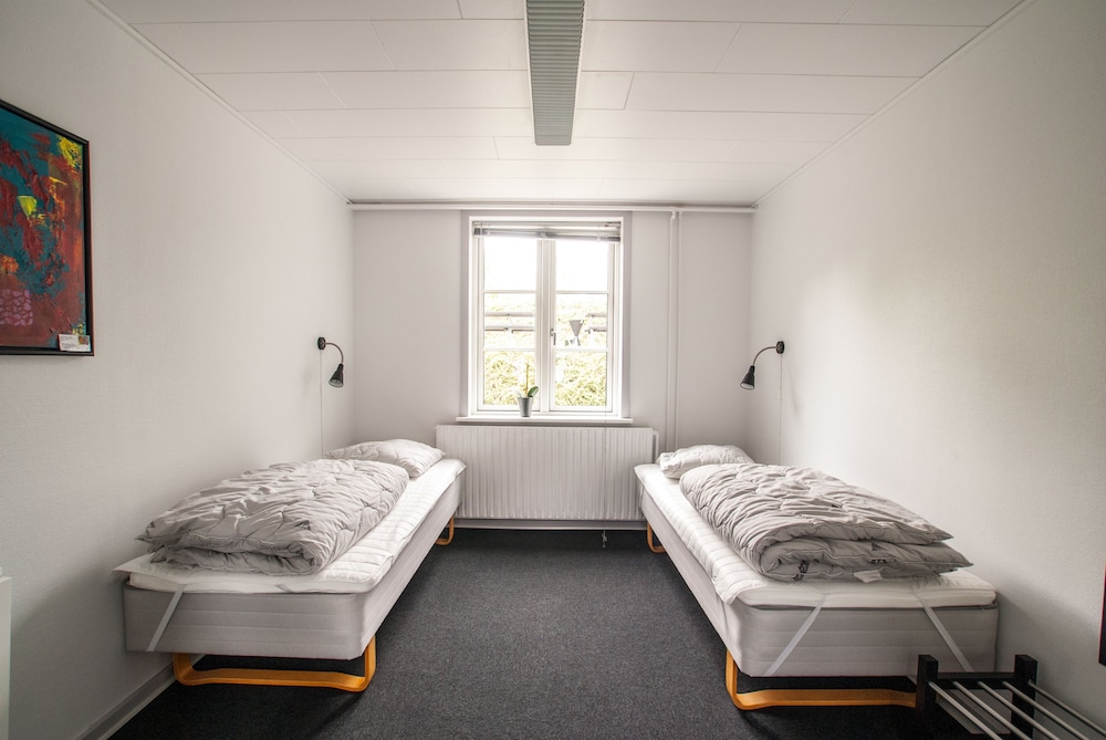 Double Room, Shared Bathroom (Linen Excluded) photo 1