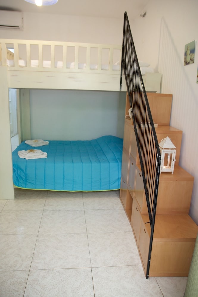 Comfort Studio, 1 Bedroom, Garden Area photo 3