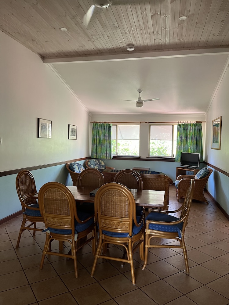Deluxe Bungalow, 3 Bedrooms photo 2