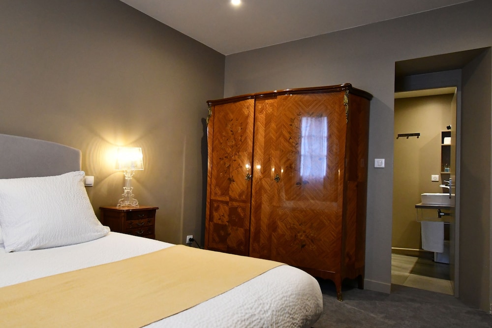Deluxe Double Room, 1 Queen Bed, Pool Access, Park View (Jaune) photo 1