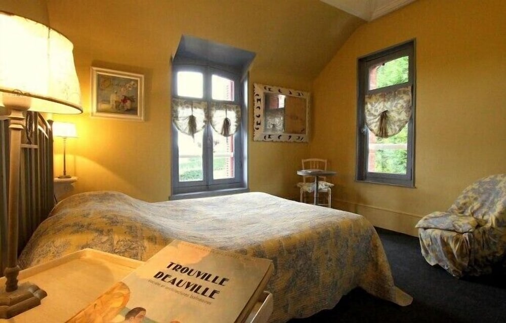Double Room (Rue Arthur Honegger) photo 1