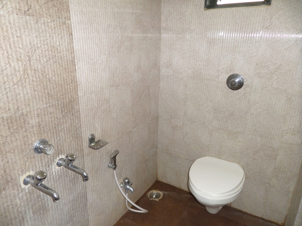 Deluxe Double Room, 1 Bedroom (A/C) photo 2
