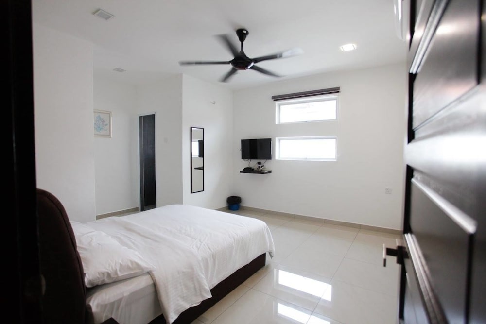 Deluxe Queen Room photo 2