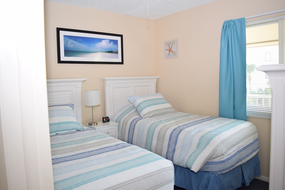 Condo, 2 Bedrooms (Premium View)