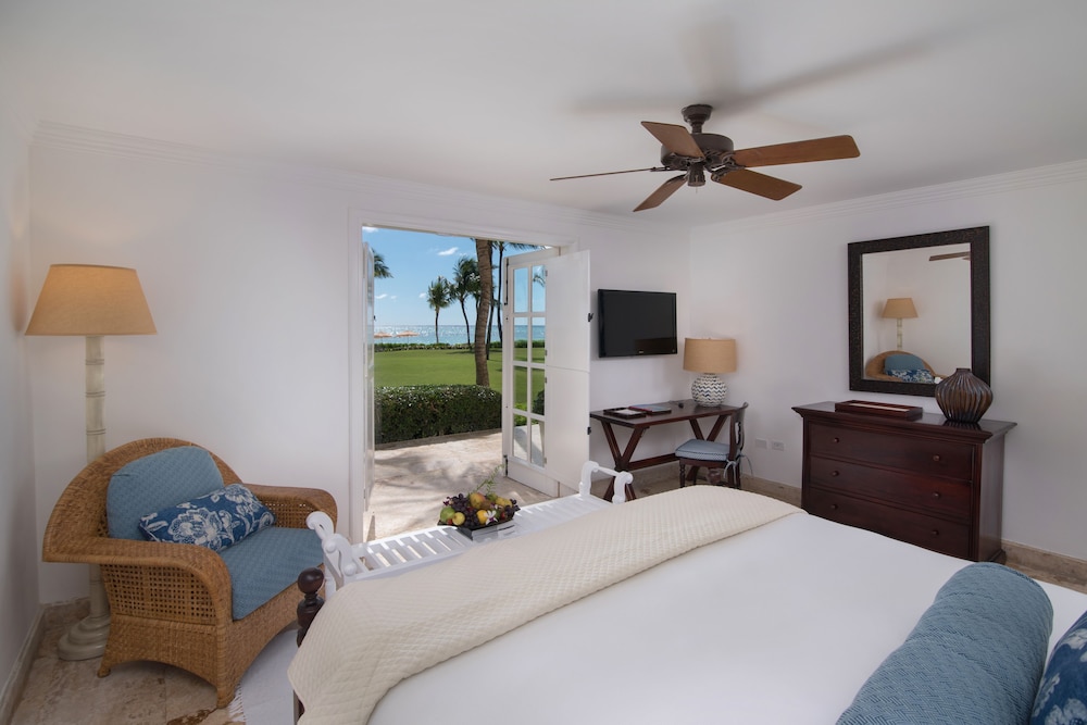 Three Bedroom Villa (Non Smoking) photo 3