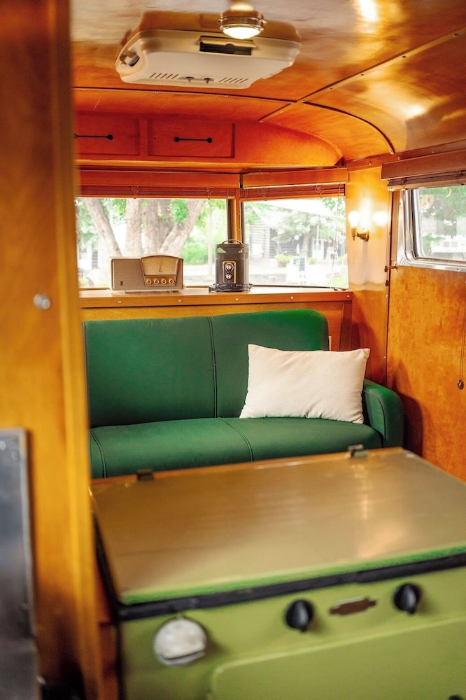 Mobile Home photo 3