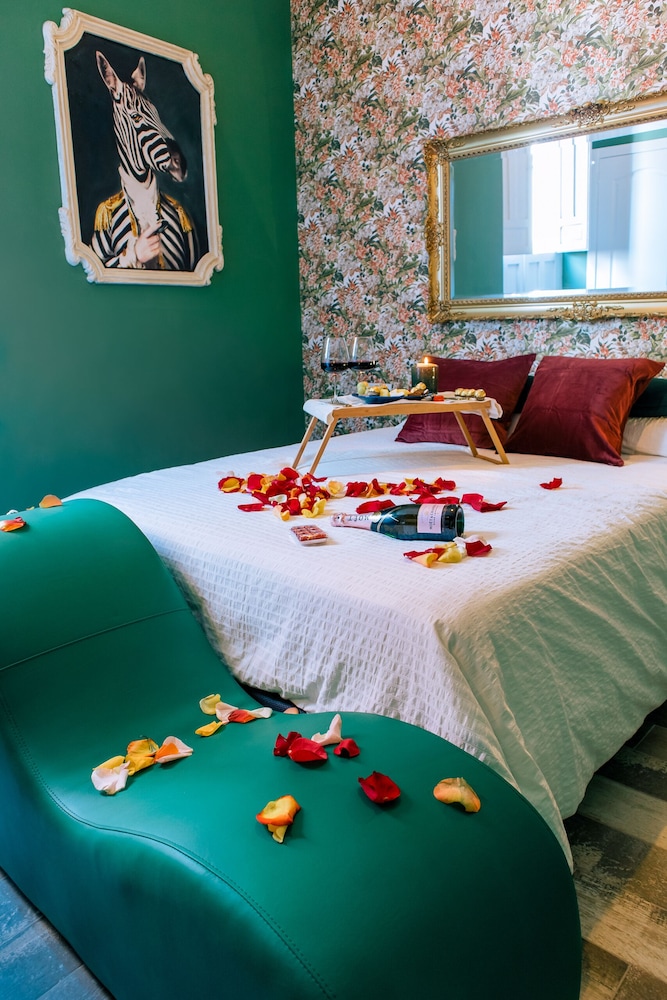 Deluxe Double Room - Photo 1