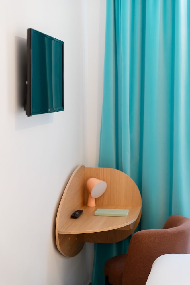 Superior Double or Twin Room photo 3