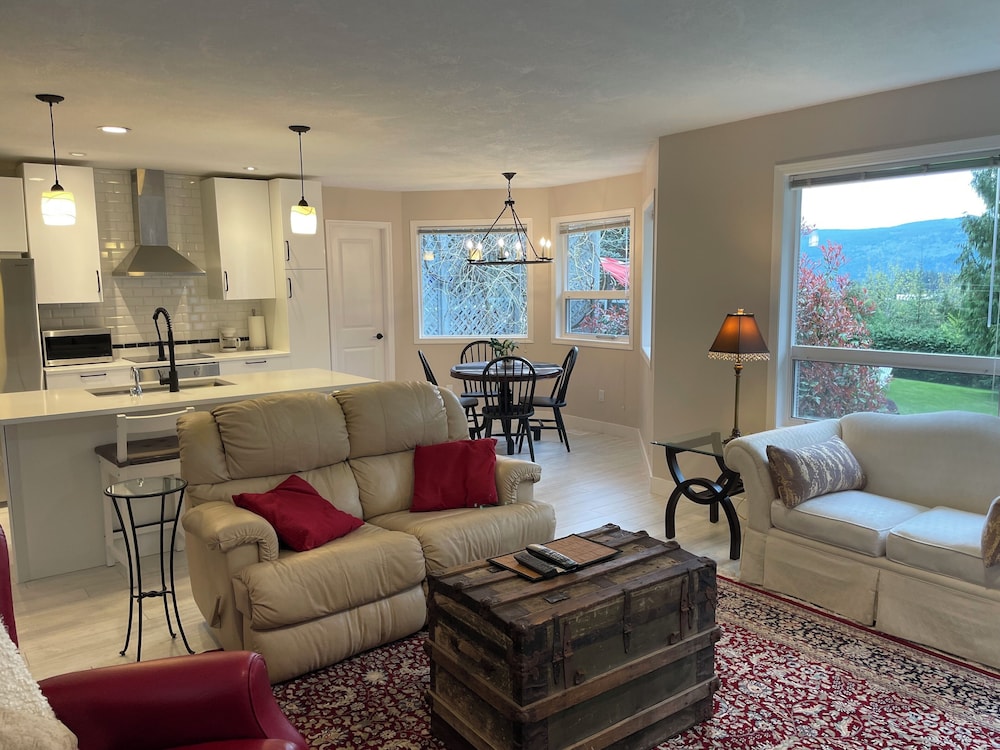 Luxury Suite, 2 Bedrooms, Fireplace, Valley View photo 2