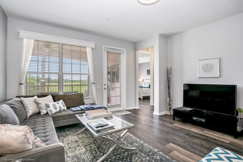 Condo, 3 Bedrooms