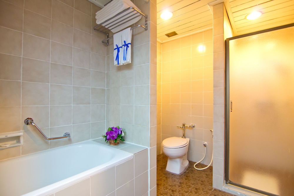 Sunset Suite photo 2