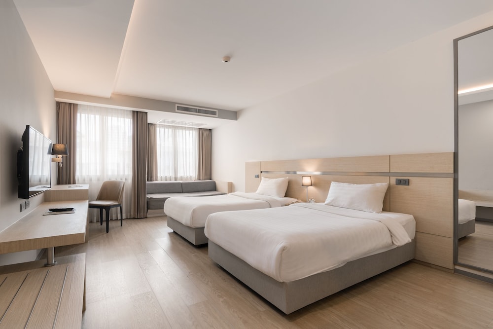 Deluxe Room (Twin Bed) photo 1