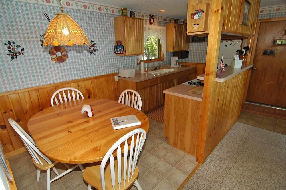 House, 3 Bedrooms photo 3