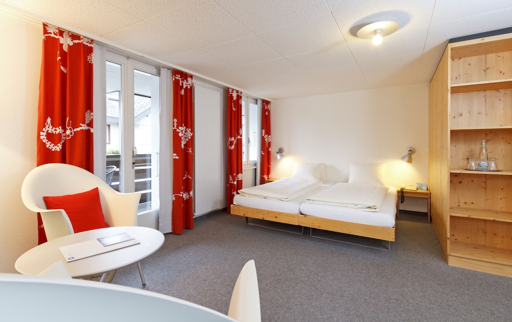 Economy Double Room photo 1
