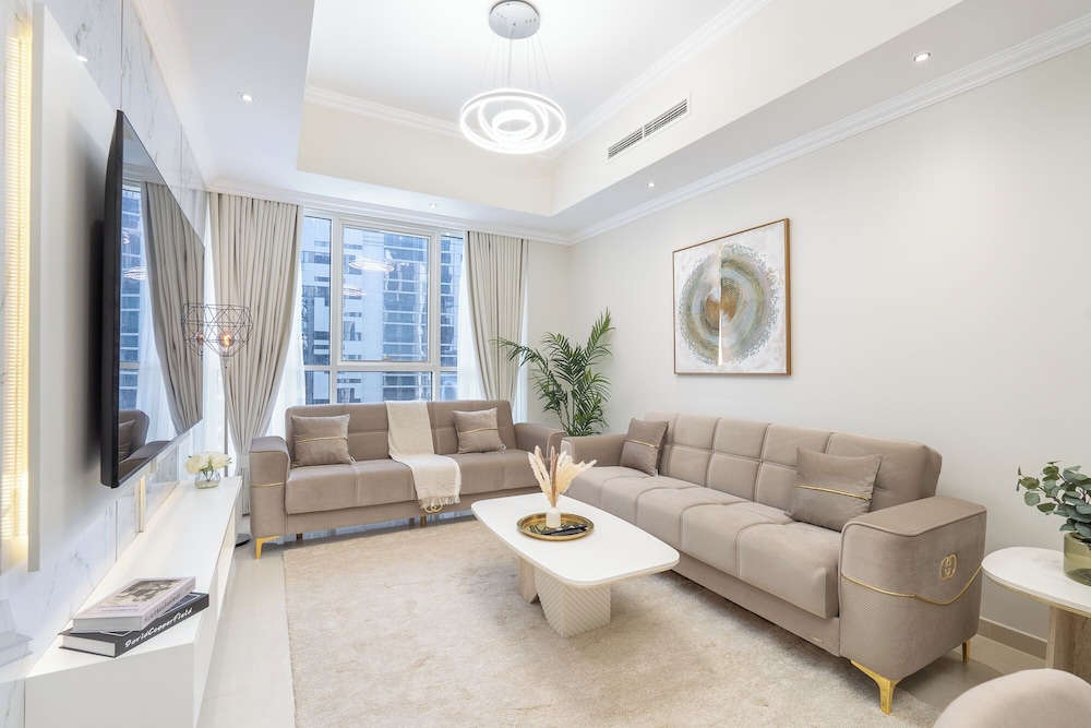 Family Apartment, 1 King Bed with Sofa bed, Microwave